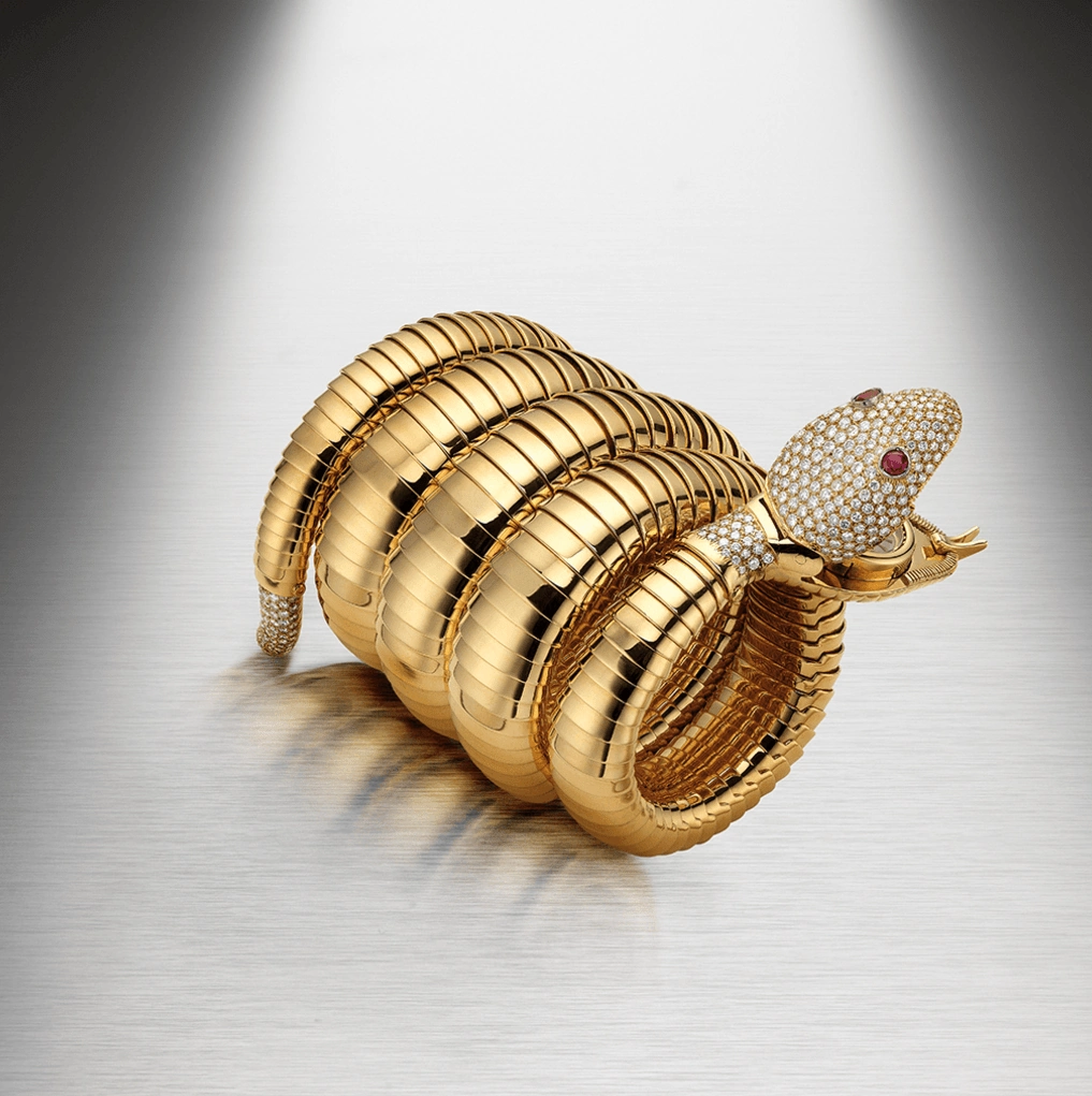 Bvlgari Serpenti Tubogas watch, heritage view
